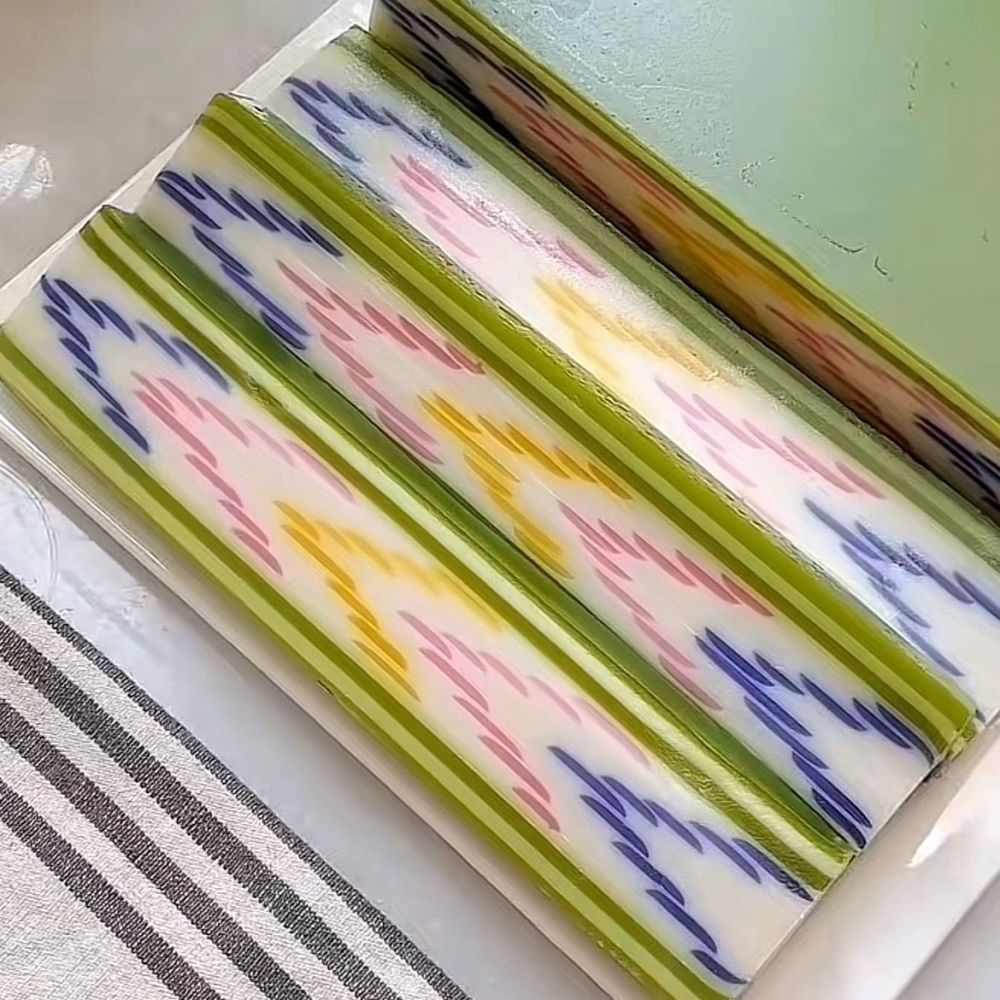 5 Resep kue lapis dengan kreasi rasa, cocok untuk camilan atau sajian spesial di acara keluarga