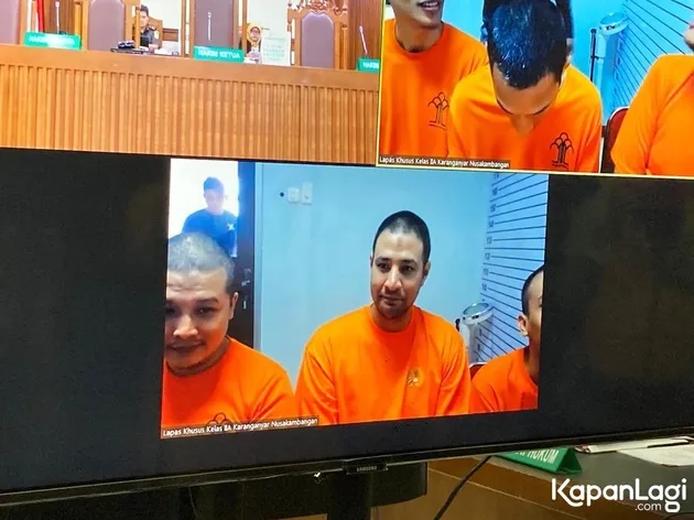 7 Potret Ammar Zoni jalani persidangan kasus narkoba di Nusakambangan, kini rambutnya plontos