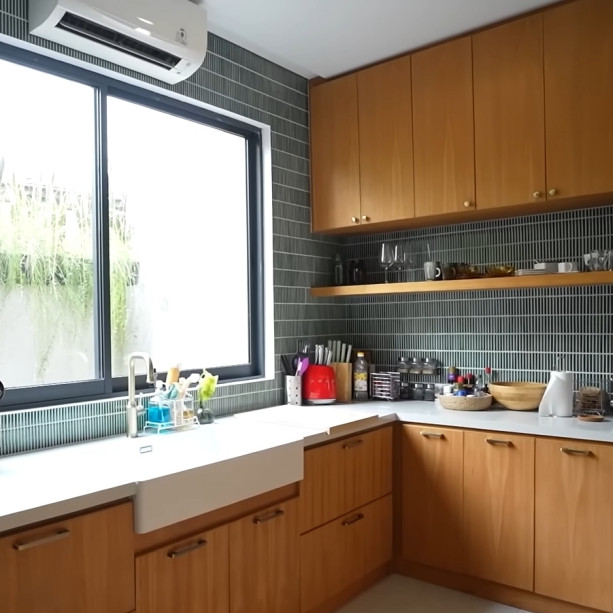 Atlet taekwondo jadi seleb sukses kini punya hunian di townhouse, intip 9 potret rumah Aghniny Haque