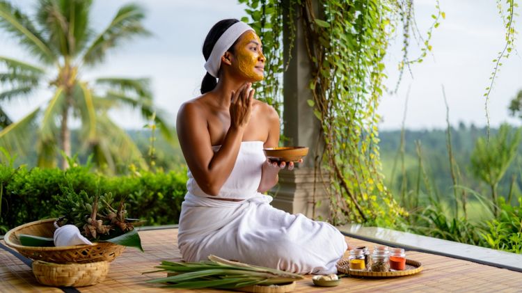 Resep serum wajah alami dari lidah buaya dan vitamin e, bikin kulit glowing tanpa skincare mahal