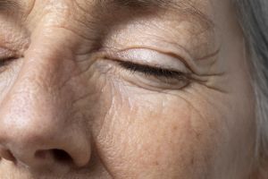 10 Skincare Mustika Ratu bantu mengencangkan kulit, wajah bebas kerutan harga di bawah Rp 50 ribu