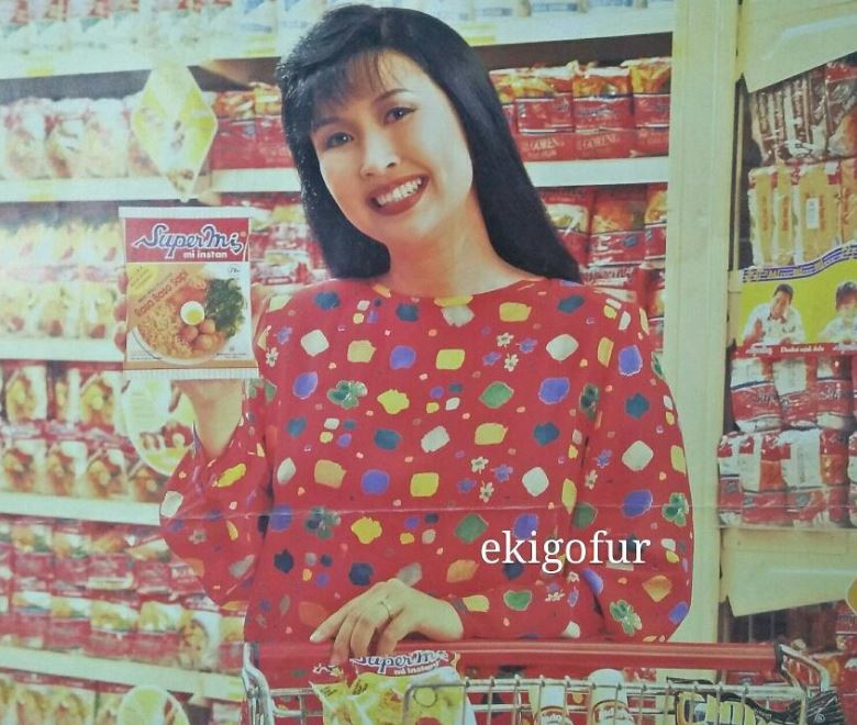 Dulu bintang iklan Nyonya Meneer kini jadi YouTuber, intip 9 potret transformasi Ira Maya Sopha