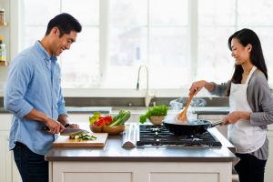 100 Kata-kata motivasi memasak bersama pasangan, makin manis dan mesra