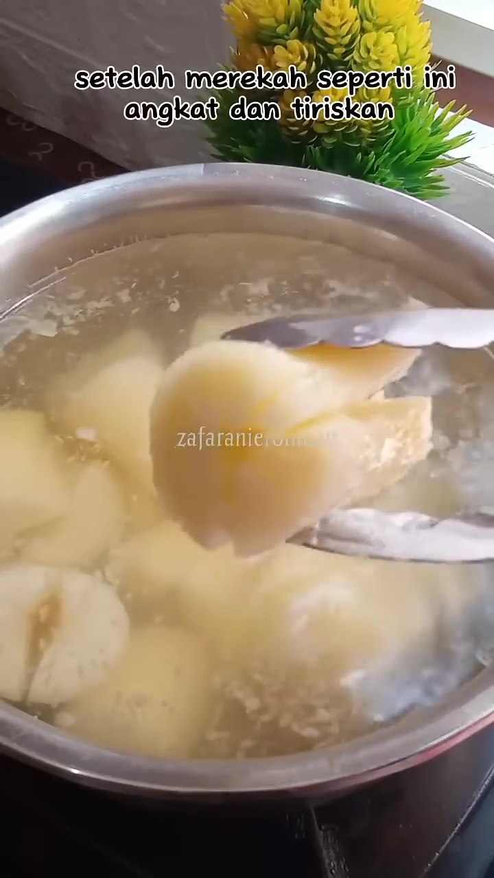 Bukan direbus atau digoreng 2 kali, ternyata ini rahasia singkong keju empuk, merekah, dan gurih