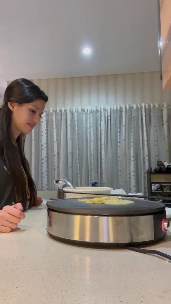 Kini menetap di Jerman bareng suami, intip 7 potret dapur Susan Sameh yang mirip tempat masak chef