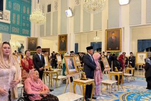 Daftar lengkap 10 tokoh yang ditetapkan Prabowo sebagai Pahlawan Nasional, termasuk Soeharto