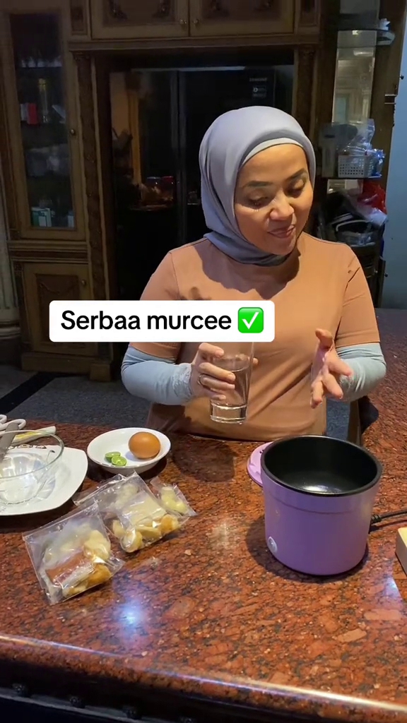 Rumahnya akan dijual Rp100 M, intip 9 potret dapur bersih Muzdalifah didesain klasik dan minim perabot