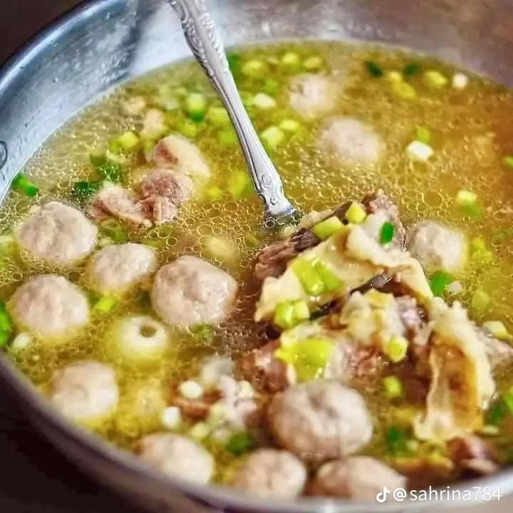 5 Resep kuah bakso sederhana dan lezat, pas jadi menu keluarga