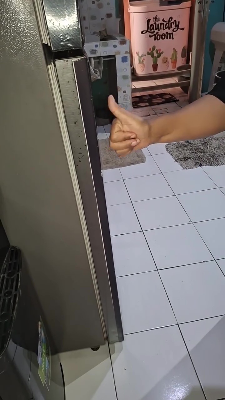Lakukan trik ini jika pintu kulkas sudah tidak rapat, sat-set cuma butuh 10 detik