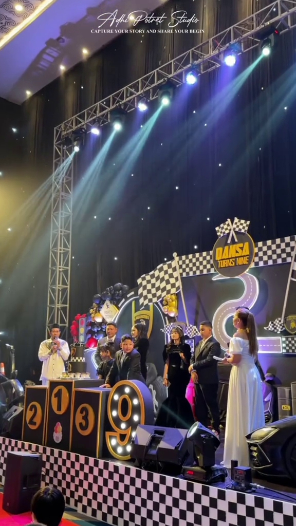 9 Potret pesta ultah ke-9 Qansa Alrifaat anak crazy rich Makassar, dapat kado Lamborghini Rp22 miliar