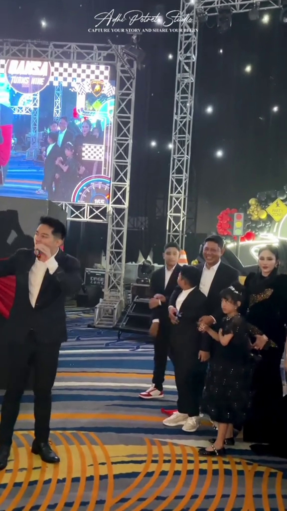9 Potret pesta ultah ke-9 Qansa Alrifaat anak crazy rich Makassar, dapat kado Lamborghini Rp22 miliar