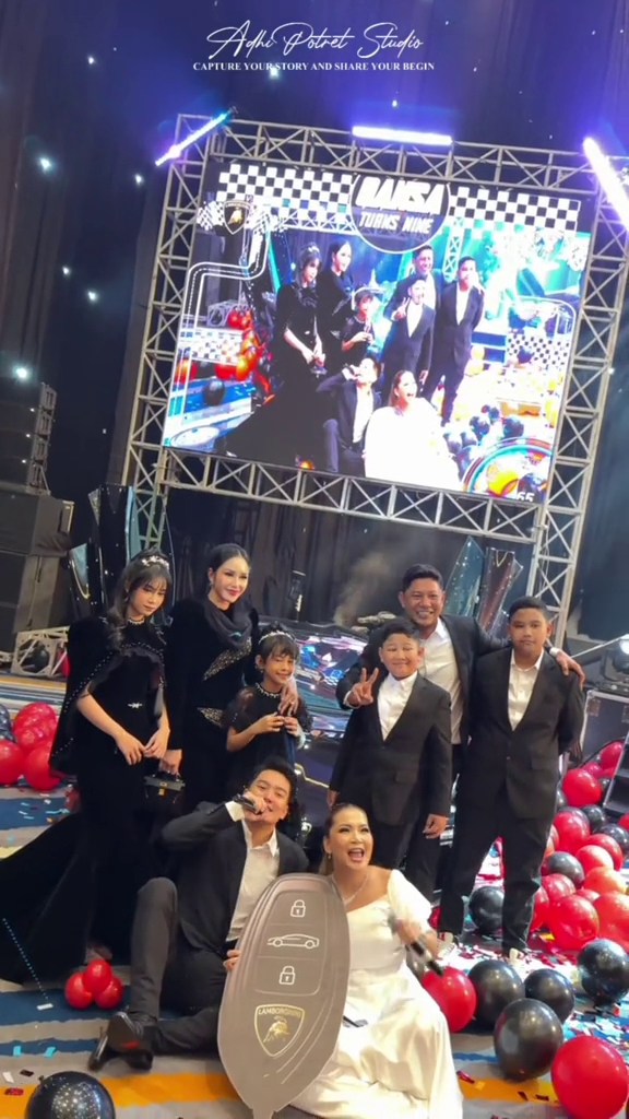 9 Potret pesta ultah ke-9 Qansa Alrifaat anak crazy rich Makassar, dapat kado Lamborghini Rp22 miliar