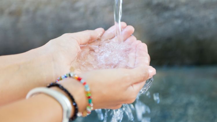 10 Sunscreen wudhu friendly harga mulai Rp20 ribuan, nggak ganggu wudhu dan mudah dibilas air