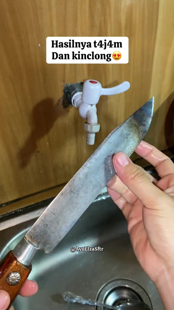 Trik mengembalikan ketajaman pisau tumpul pakai 1 bahan rumahan ini, bonus kerak auto minggat