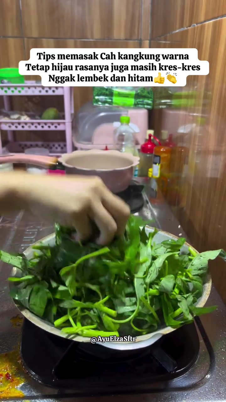 Trik bikin tumis kangkung agar matang sempurna, namun teksturnya tak lembek dan warnanya tetap hijau