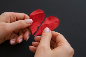 100 Kata-kata galau Islami patah hati terbaik 2025, biar hati tenang dan iman tetap kuat