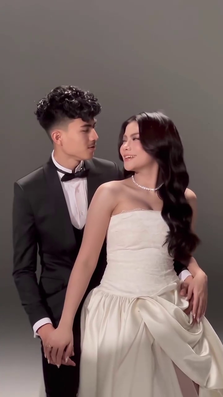 Segera menikah lagi, ini 9 potret Hanum Mega jalani photoshoot prewedding bareng calon suami