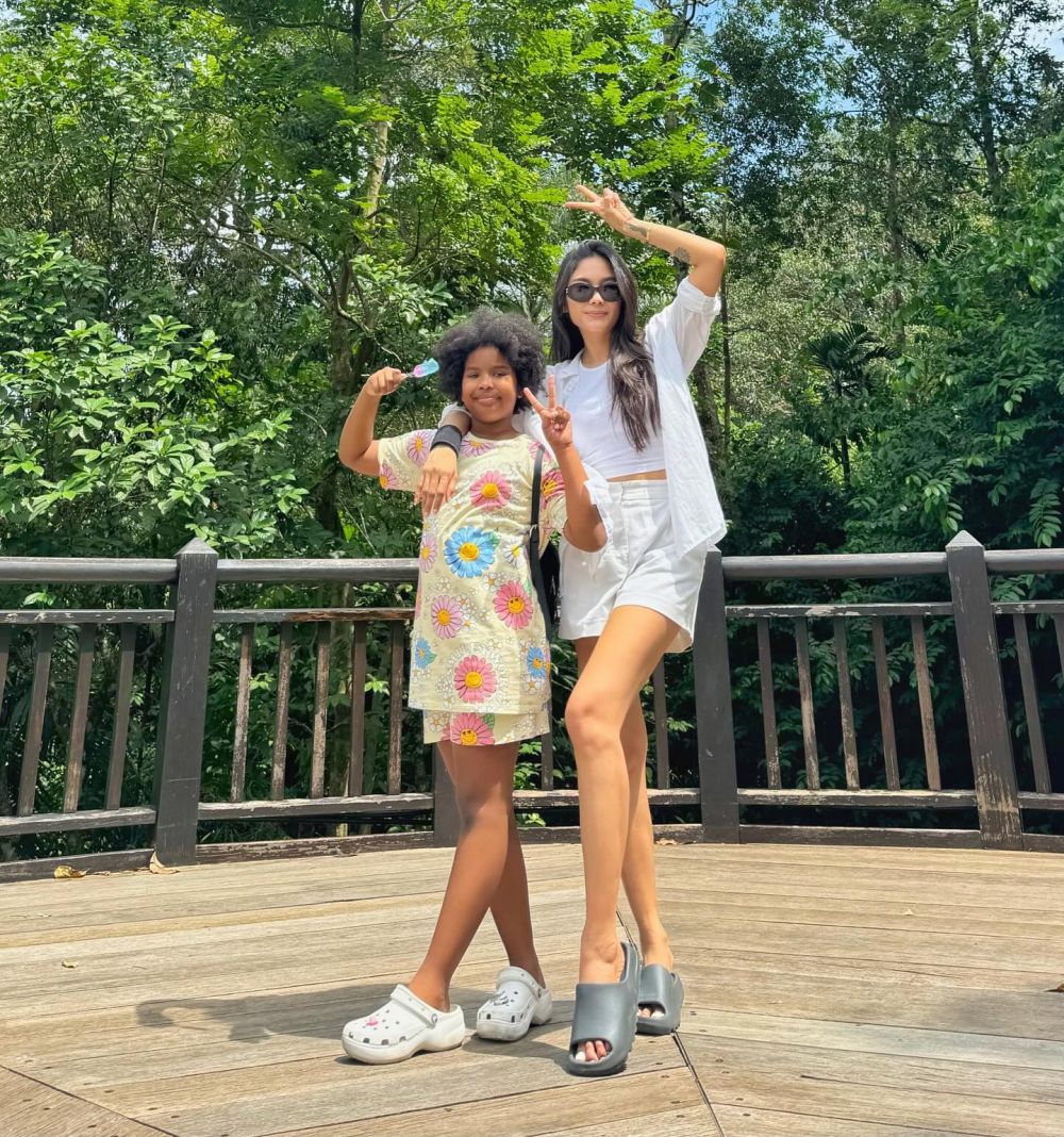 Kini sudah beranjak remaja, ini 9 potret Velove, putri semata wayang Garneta Haruni