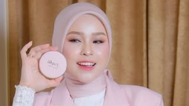Dulu digaji Rp100 ribu kini jadi bos skincare gaya hidup mewah, ini 11 potret transformasi Erlyanie
