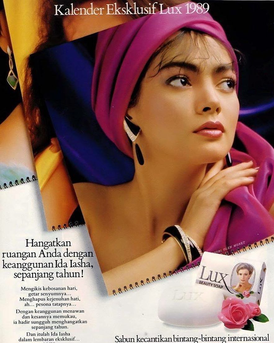 Gadis Warkop ini dijuluki vampir cantik, 11 potret lawas Ida Iasha yang memesona dari dulu