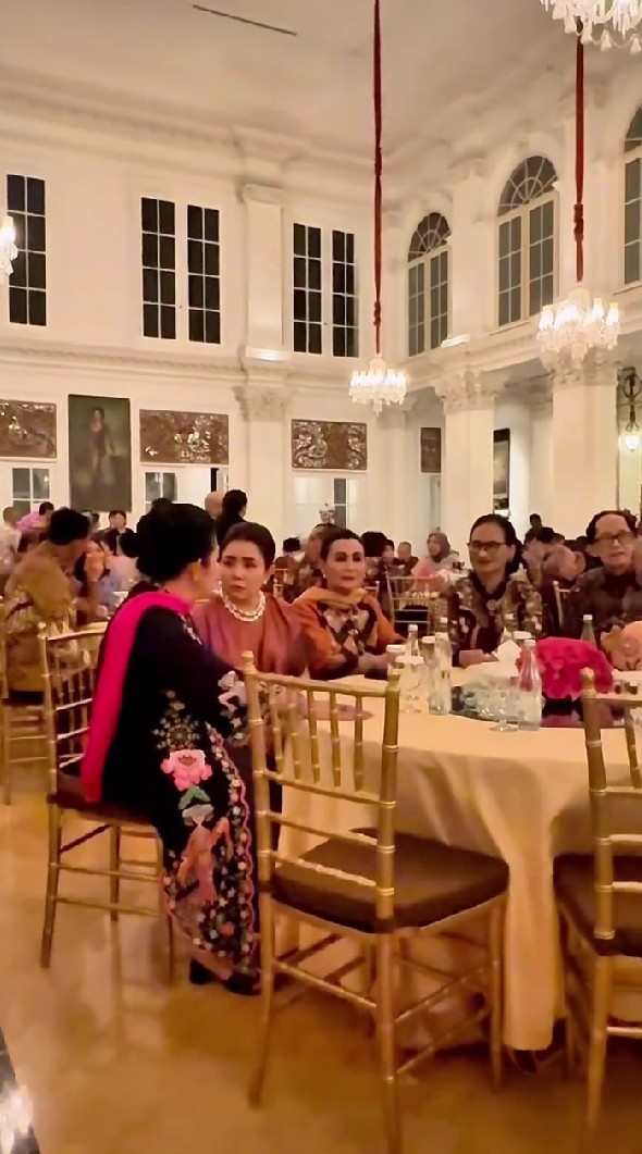 9 Potret Mayangsari ikut dinner trah Cendana usai Soeharto dapat gelar pahlawan, emoh disebut carmuk