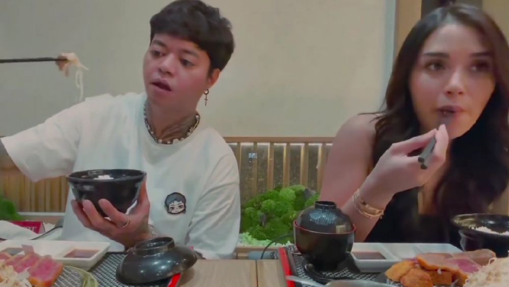 Kini sudah go public, 9 potret Reza Arap beri cincin Lula Lahfah ini diduga lamar sang kekasih