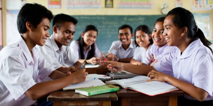 50 Contoh kalimat abstrak, lengkap dengan pengertian, ciri-ciri, dan strukturnya