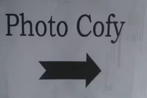 11 Tulisan lucu Bahasa Inggris aneh di tempat umum yang buktiin belajar english nggak gampang