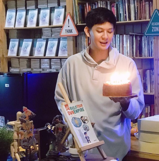 Pernah suami Citra Kirana di sinetron, begini 11 potret terbaru Andi Arsyil