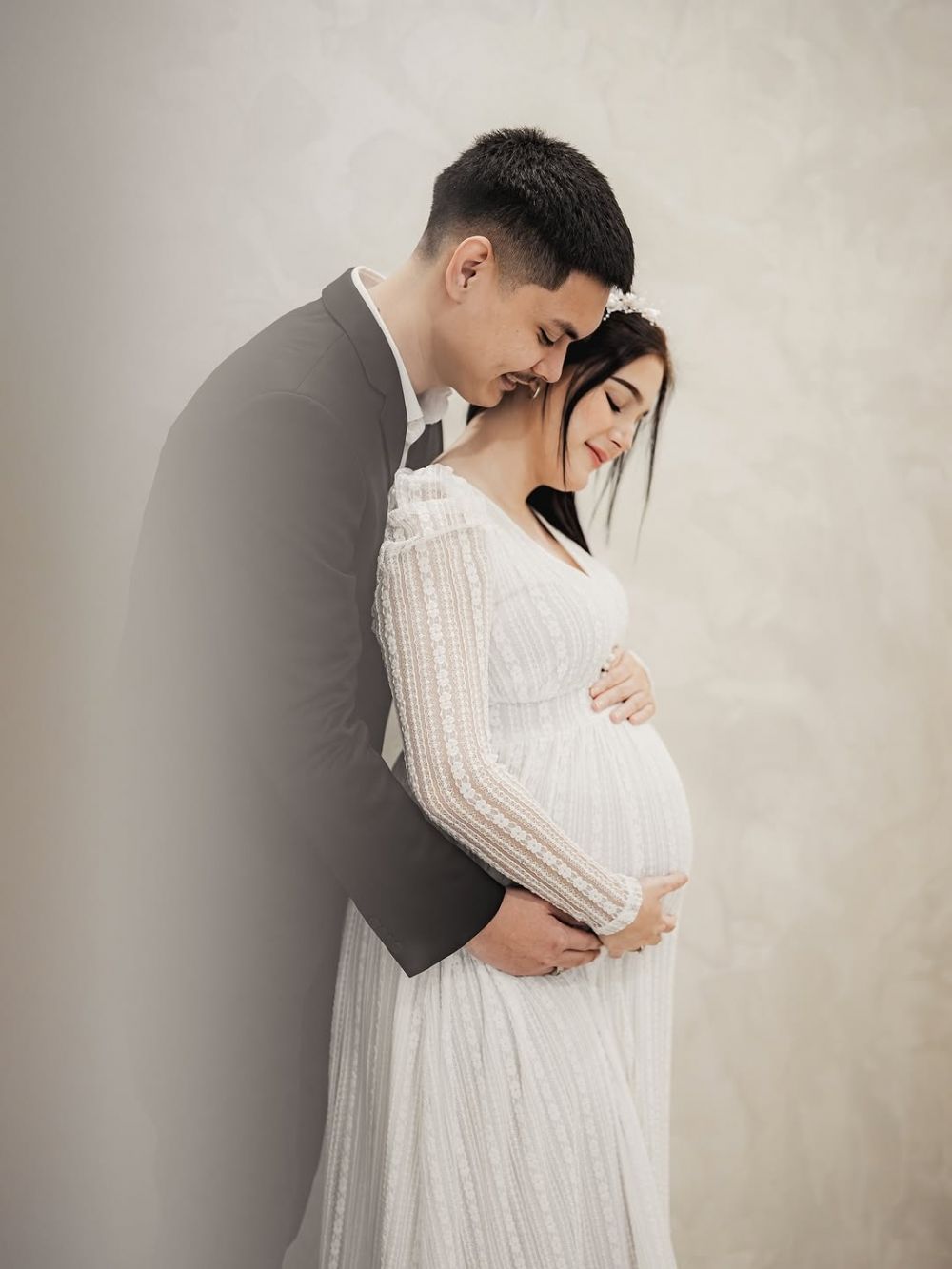 Sudah menikah lagi, ini 7 potret Yasmine Ow mantan istri Aditya Zoni hamil anak kedua