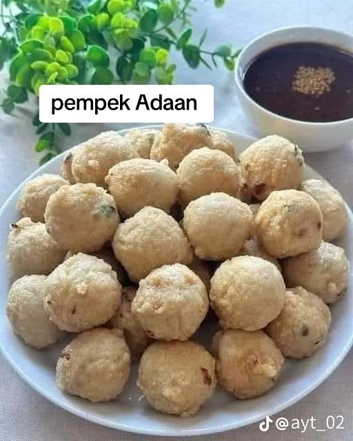 9 Resep pempek rumahan gurih, kenyal dan anti gagal, cocok untuk camilan keluarga maupun jualan
