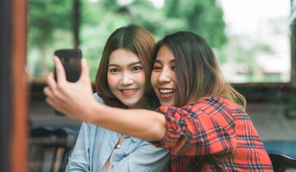 100 Kata-kata bijak tentang sahabat yang setia 2025, cocok buat ngehargain mereka yang selalu ada