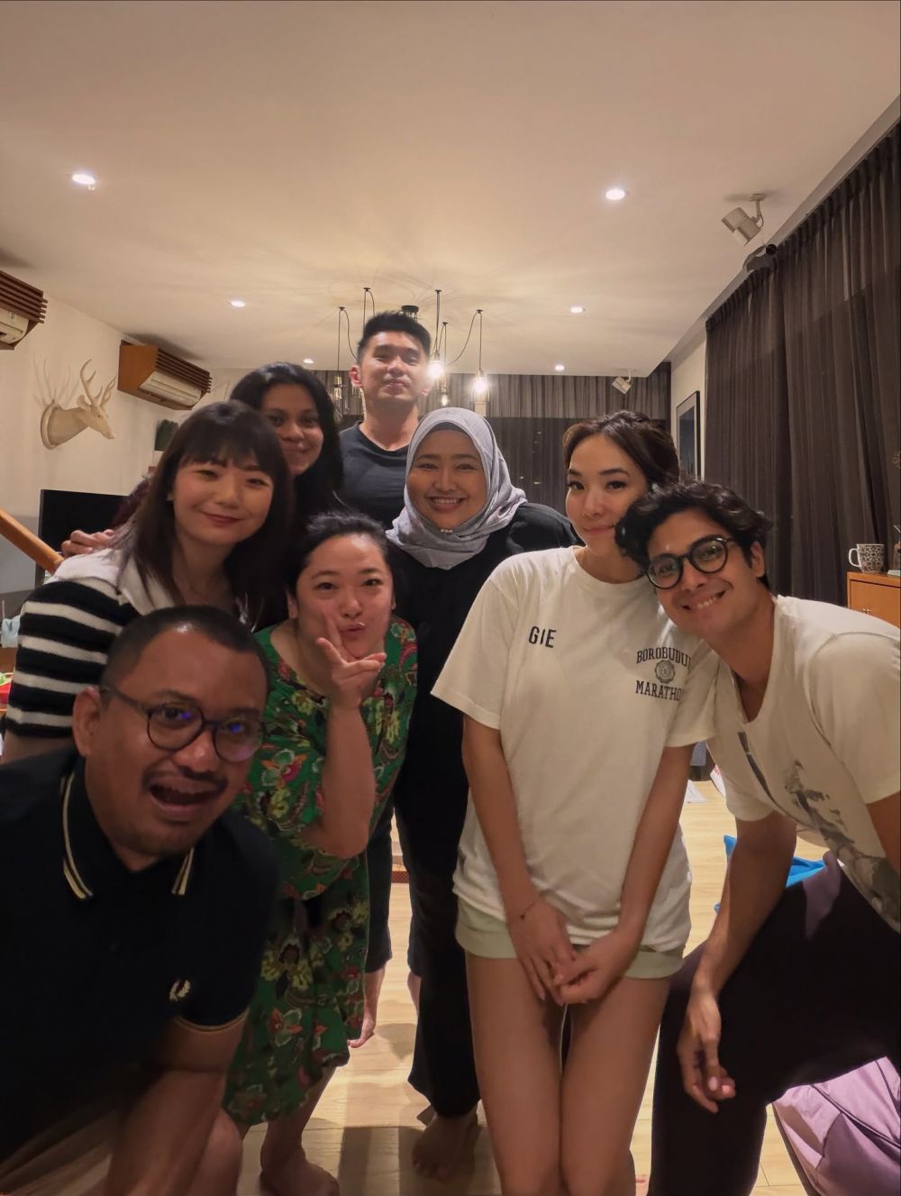 9 Potret Gisella Anastasia rayakan ultah ke-35 bareng Cinta Brian, komentar Gading disorot