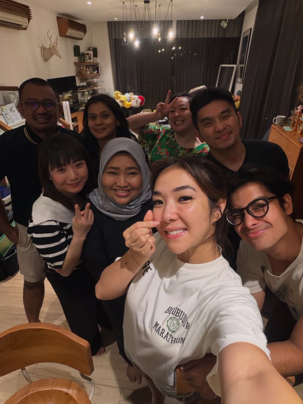 9 Potret Gisella Anastasia rayakan ultah ke-35 bareng Cinta Brian, komentar Gading disorot