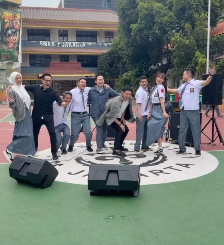 7 Potret reuni pemain Inikah Rasanya tampil kompak pakai seragam SMA, bangkitkan nostalgia fans