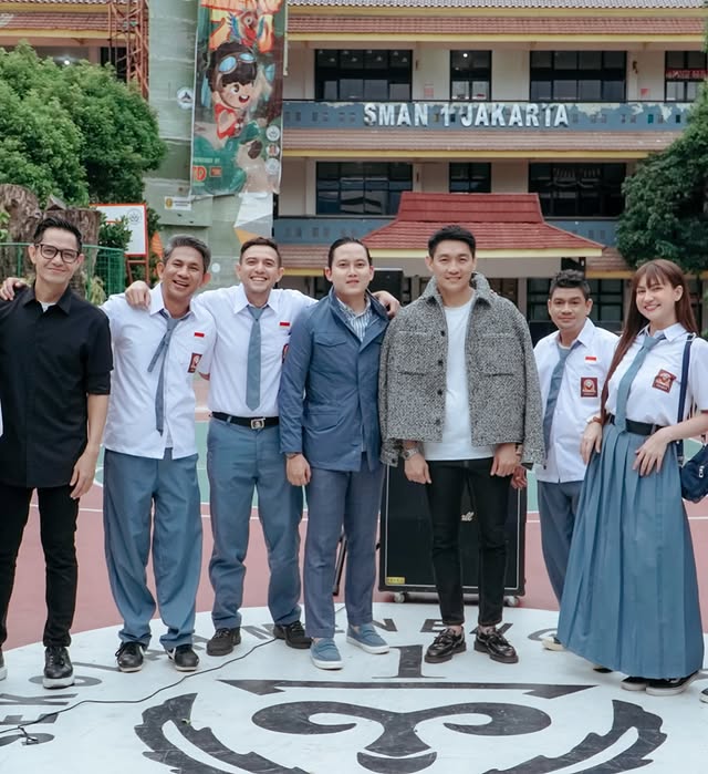 7 Potret reuni pemain Inikah Rasanya tampil kompak pakai seragam SMA, bangkitkan nostalgia fans