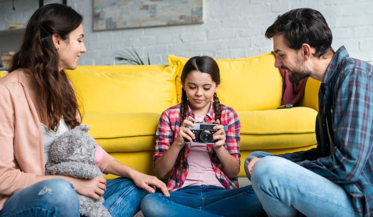 100 Kata-kata mutiara keluarga kecil yang penuh cinta 2025, bisa bikin rumah terasa lebih hangat