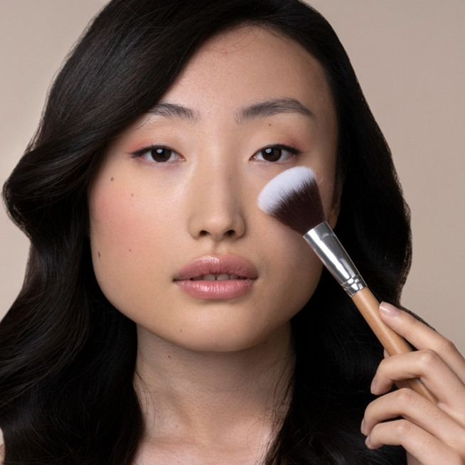 Rahasia kontur hidung pesek biar auto mancung, cuma pakai teknik makeup simpel tanpa filler