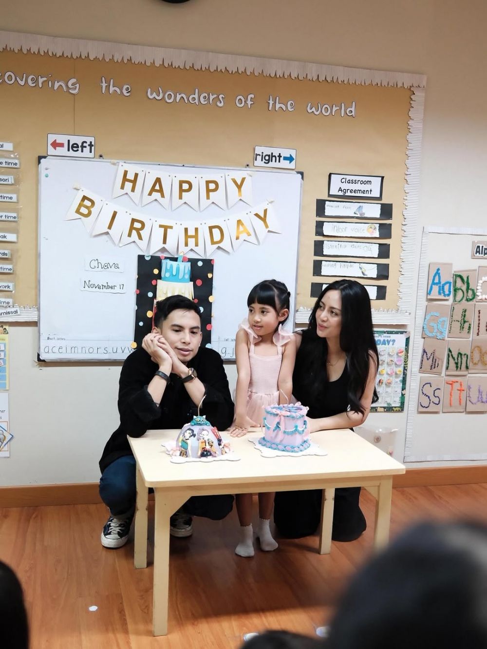 9 Potret Rachel Vennya rayakan ultah Chava di sekolah, reaksi diajak ngobrol Inggris bikin ngakak