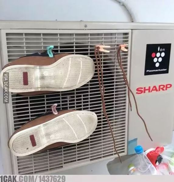 Bukan cuma baju tapi juga benda sehari-hari, 11 aksi kocak orang jemur barang aneh ini bikin ngakak