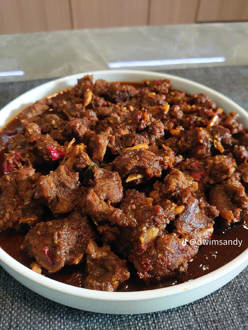 9 Resep daging sapi kecap simple dengan bumbu meresap, pas untuk lauk harian keluarga