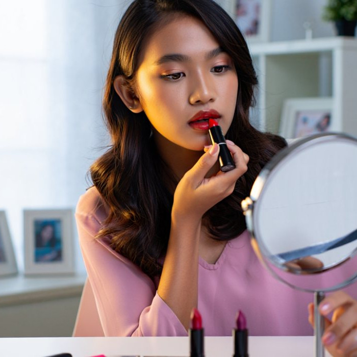 Rekomendasi foundation untuk remaja, harga terjangkau dan hasil natural