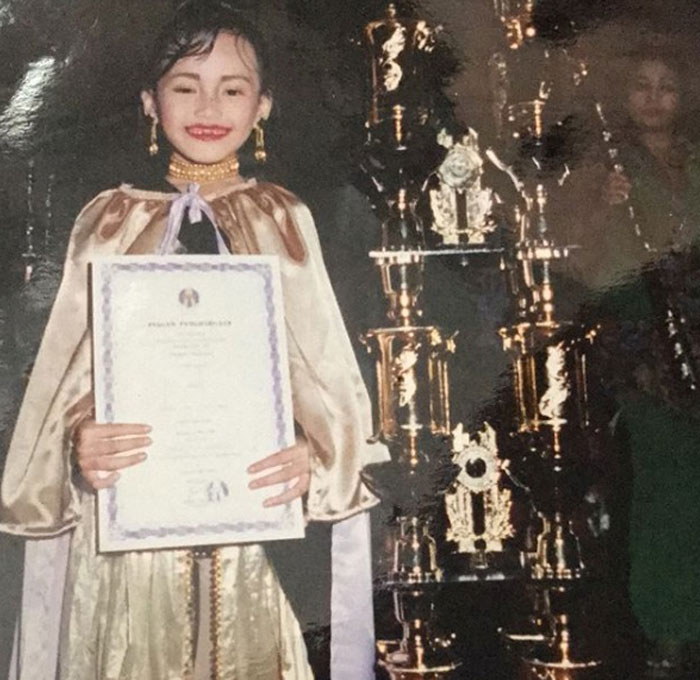 Potret lawas 9 seleb saat raih piala ini bikin gemas banget, dulu imut sekarang jadi bintang besar