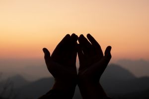 100 Kata-kata bijak bersyukur dalam segala keadaan, penyejuk hati dan pikiran