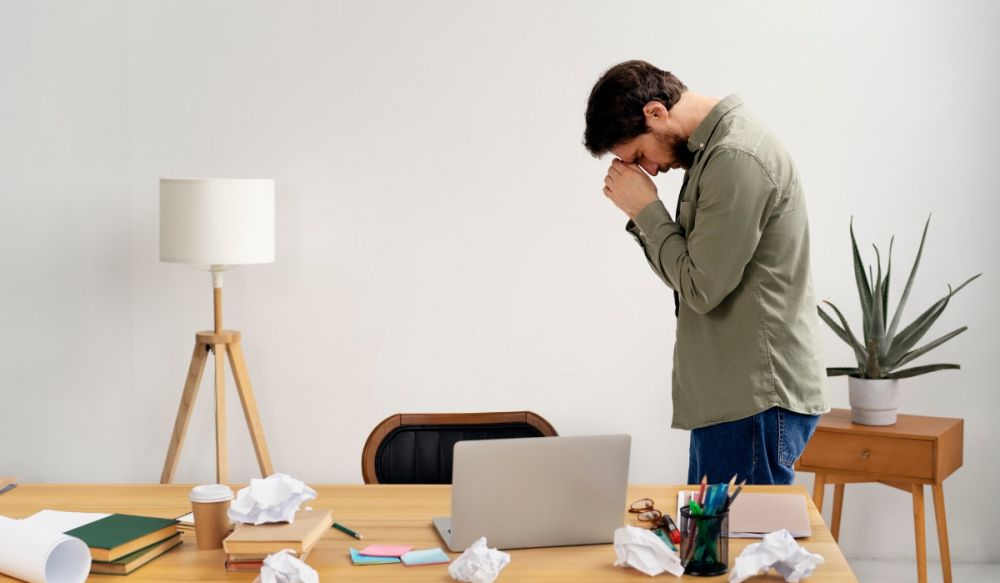 100 Kata-kata motivasi kerja keras untuk meraih impian 2025, biar semangatmu nggak cuma di awal doang