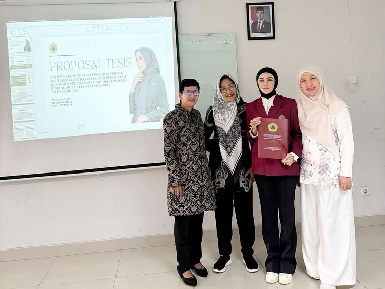 Sering dikira lulusan SMA, ini 7 momen Mulan Jameela seminar thesis, dapat kejutan dari Ahmad Dhani