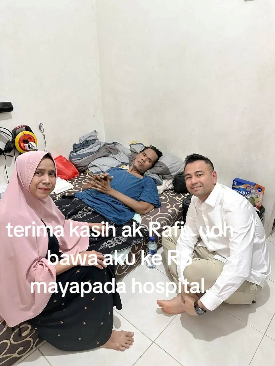 Segera rujuk dan menikah lagi, ini 7 potret Fahmi Bo dan eks istri yang disebut merawatnya saat sakit