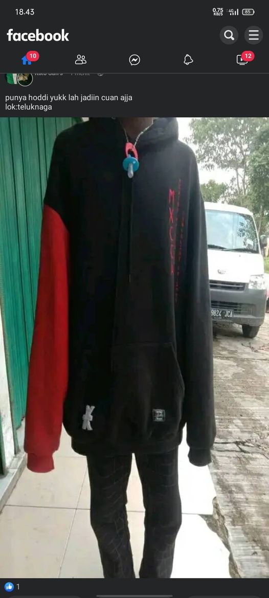 11 Aksesori nyeleneh yang bikin geleng kepala, niat tampil stylish malah jadi sorotan gara-gara unik