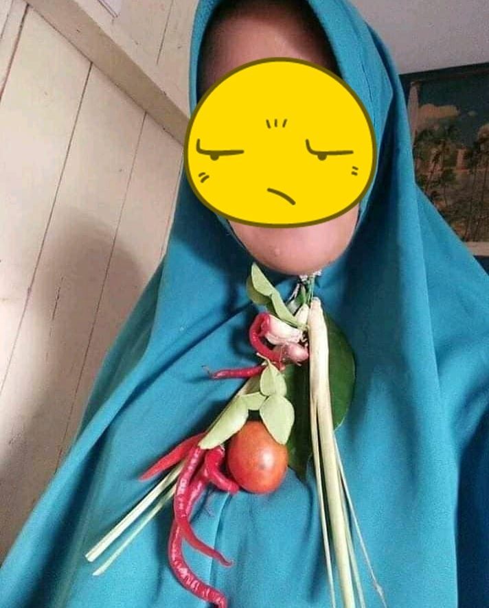 11 Aksesori nyeleneh yang bikin geleng kepala, niat tampil stylish malah jadi sorotan gara-gara unik