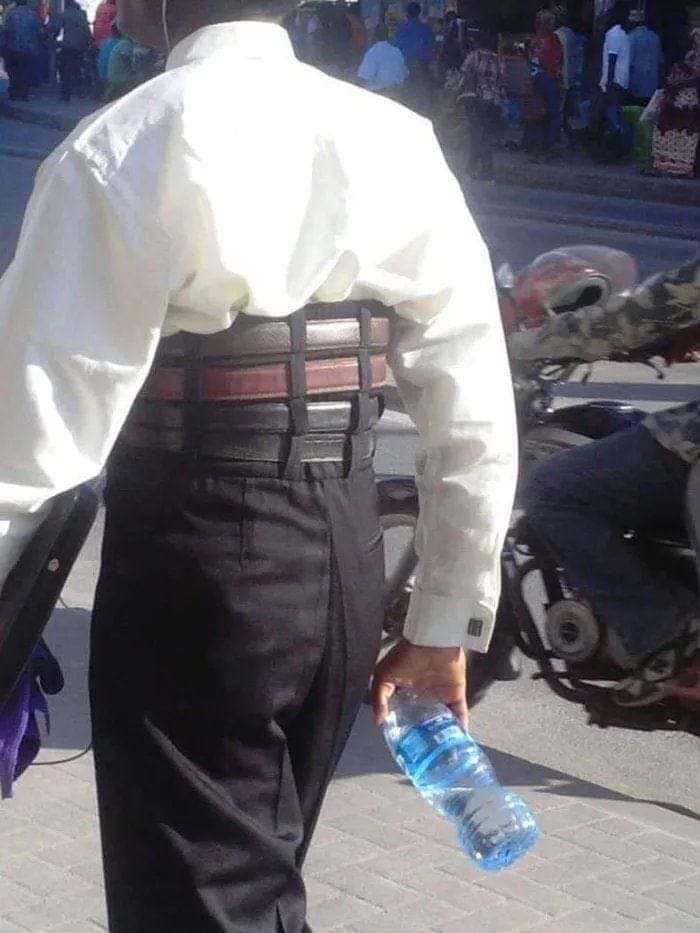 10 Potret benda dipasang kelewat banyak, dari kipas sampai cctv bikin geleng kepala